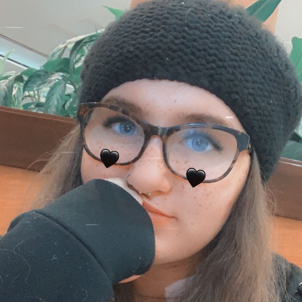 Meet your Posher, Ashley